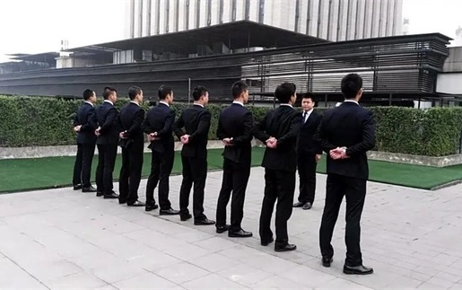 景德镇揭秘：如何选择靠谱的收债公司？老司机给你支招